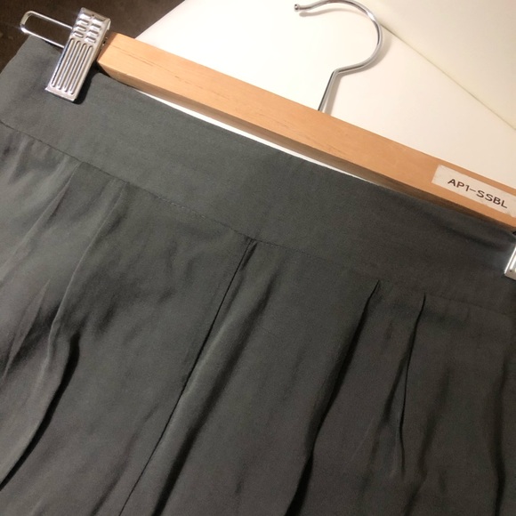 F21 Trousers - Picture 4 of 5